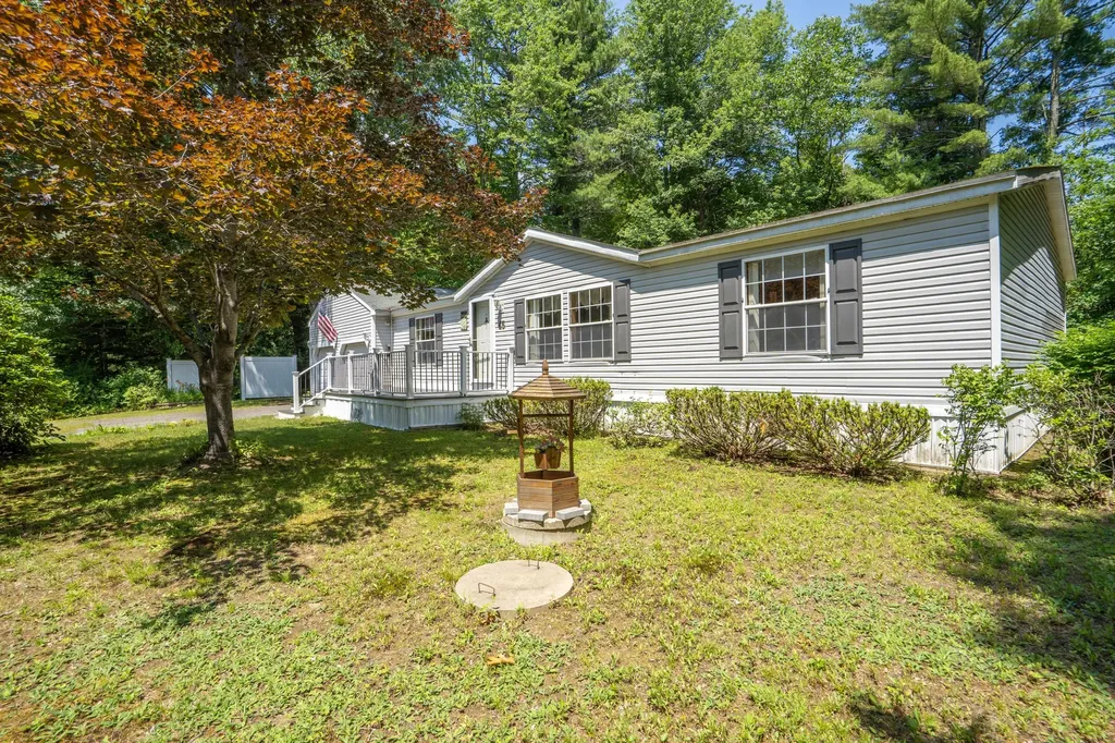 2196 Sanford Road Wells ME 04090