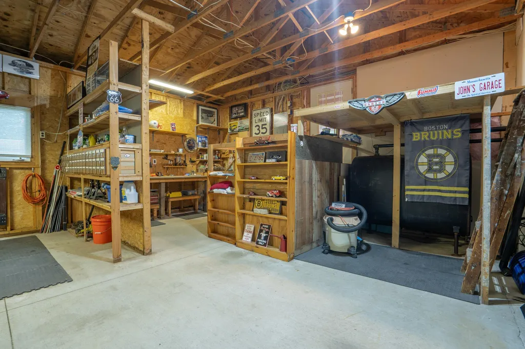 2196 Sanford Road Wells ME 04090