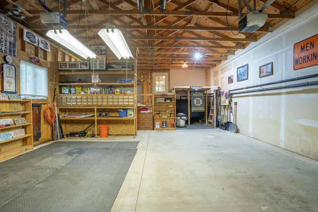 2196 Sanford Road Wells ME 04090