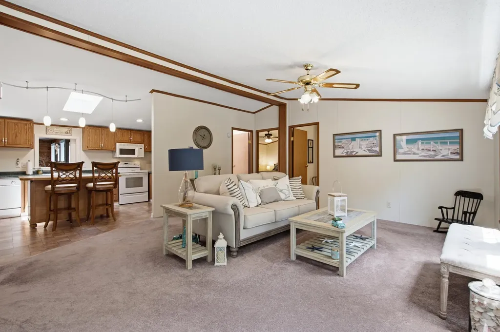 2196 Sanford Road Wells ME 04090