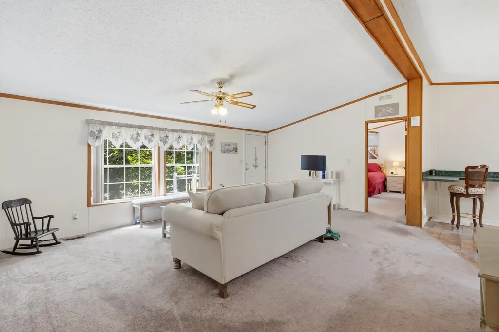 2196 Sanford Road Wells ME 04090