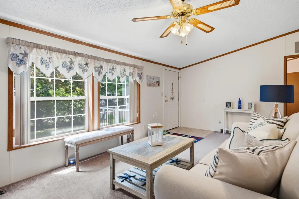 2196 Sanford Road Wells ME 04090