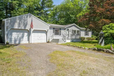 2196 Sanford Road Wells ME 04090