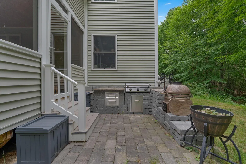 14 Rosewood Lane New Gloucester ME 04260