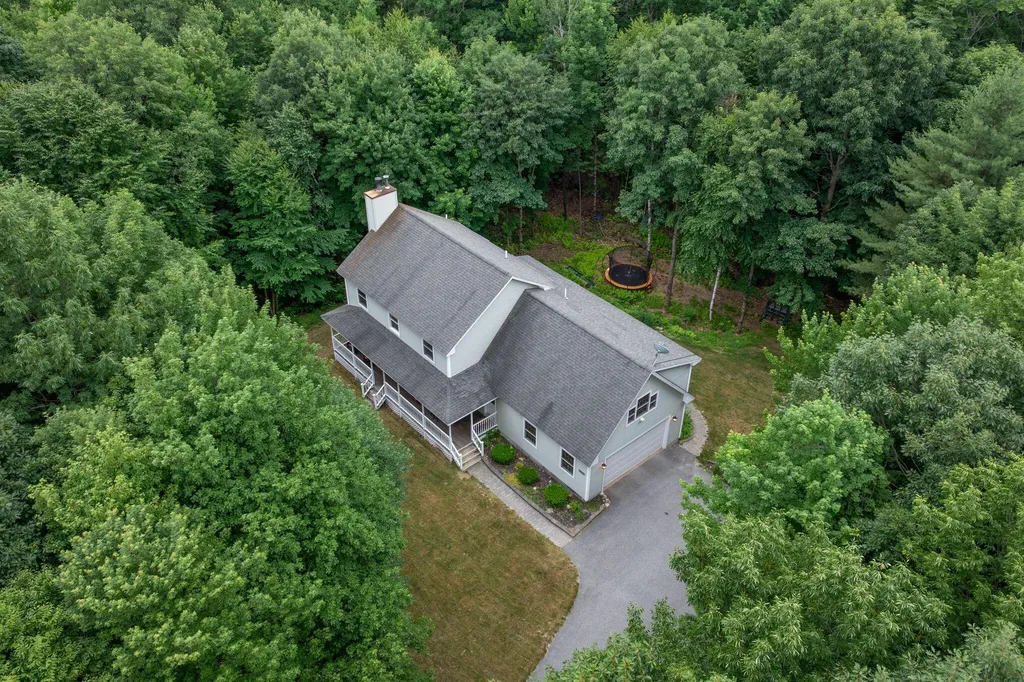 14 Rosewood Lane New Gloucester ME 04260