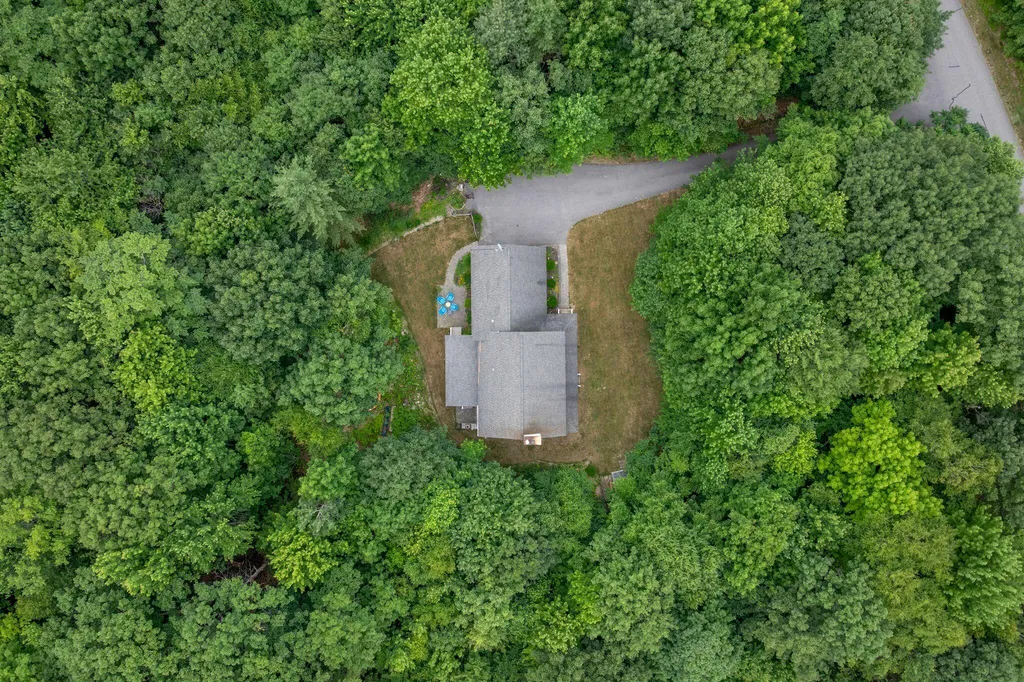 14 Rosewood Lane New Gloucester ME 04260