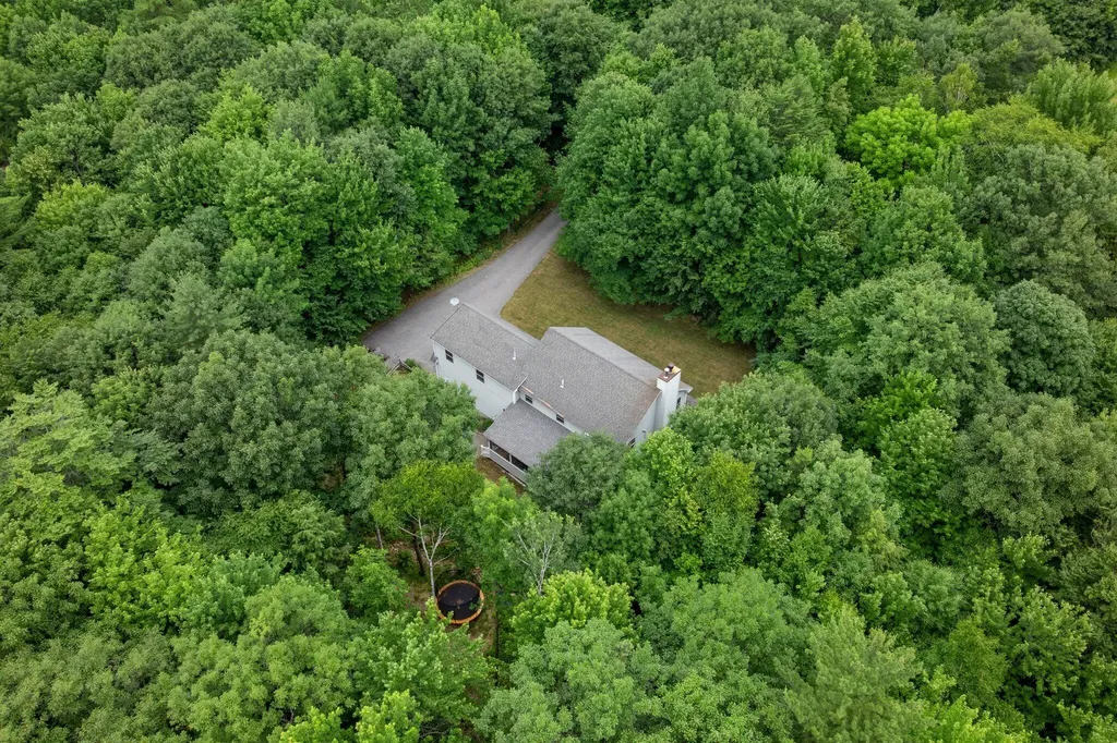 14 Rosewood Lane New Gloucester ME 04260