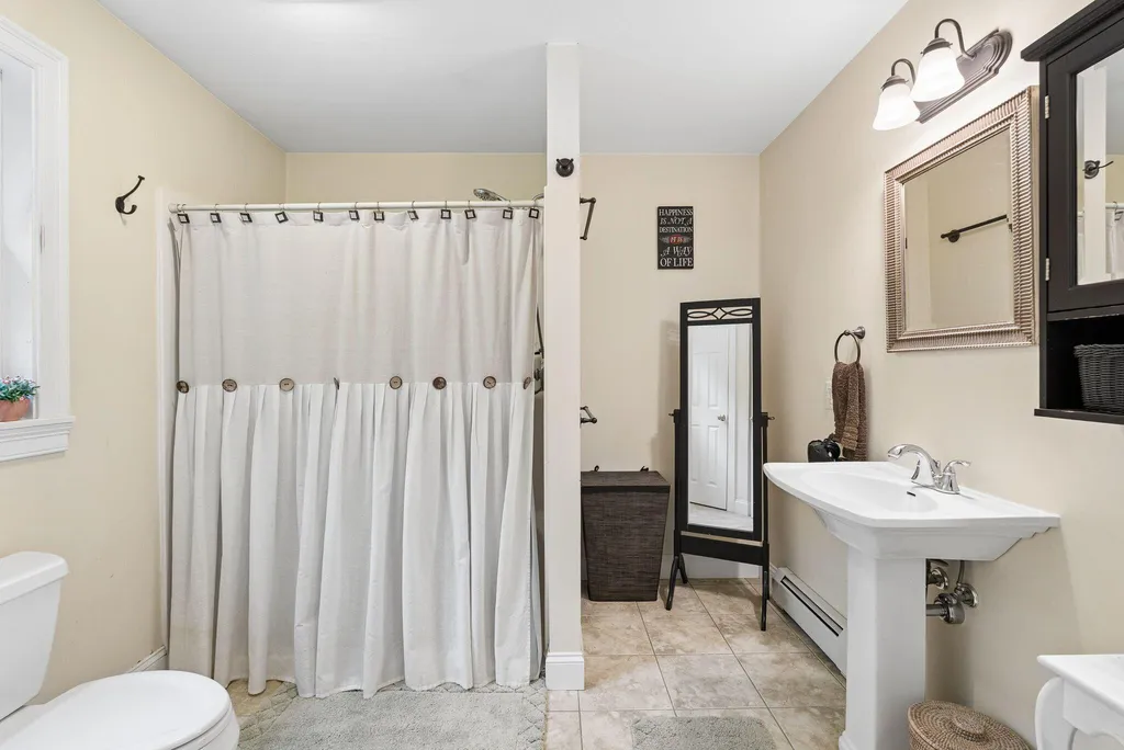 14 Rosewood Lane New Gloucester ME 04260