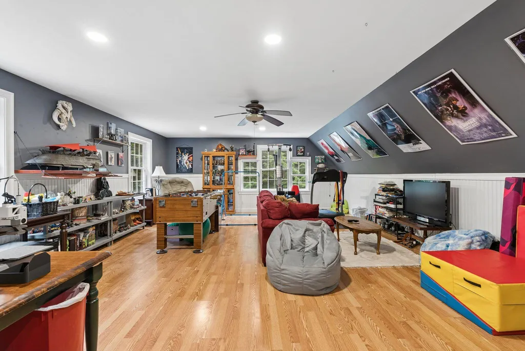 14 Rosewood Lane New Gloucester ME 04260