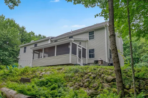 14 Rosewood Lane New Gloucester ME 04260