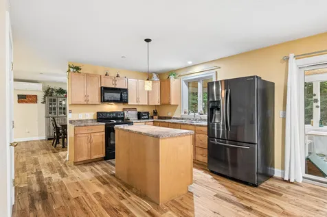 14 Rosewood Lane New Gloucester ME 04260