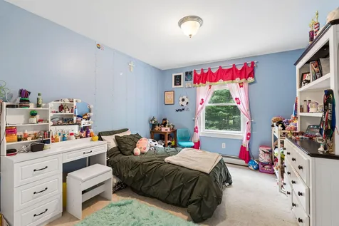14 Rosewood Lane New Gloucester ME 04260