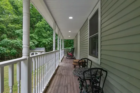 14 Rosewood Lane New Gloucester ME 04260