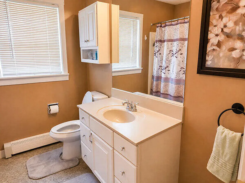 15 Kevin Street Lewiston ME 04240