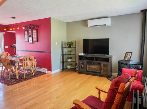 15 Kevin Street Lewiston ME 04240