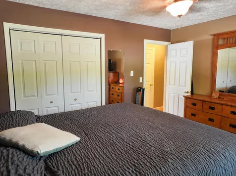 15 Kevin Street Lewiston ME 04240
