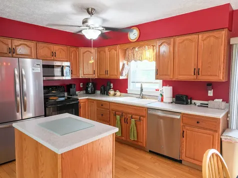 15 Kevin Street Lewiston ME 04240