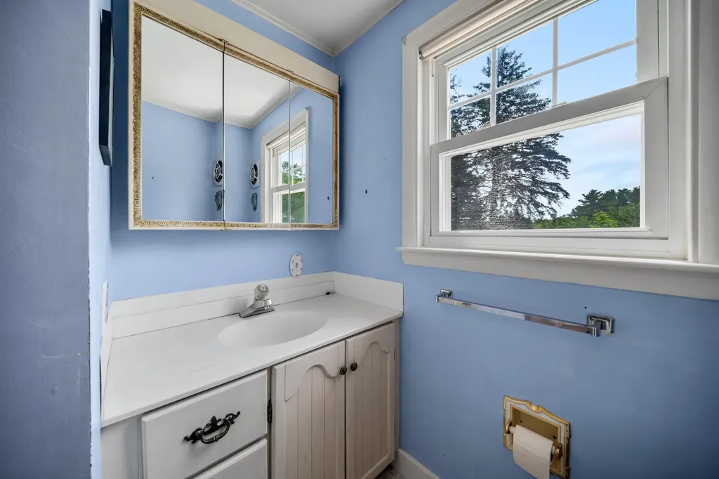 157 Old Road Eliot ME 03903