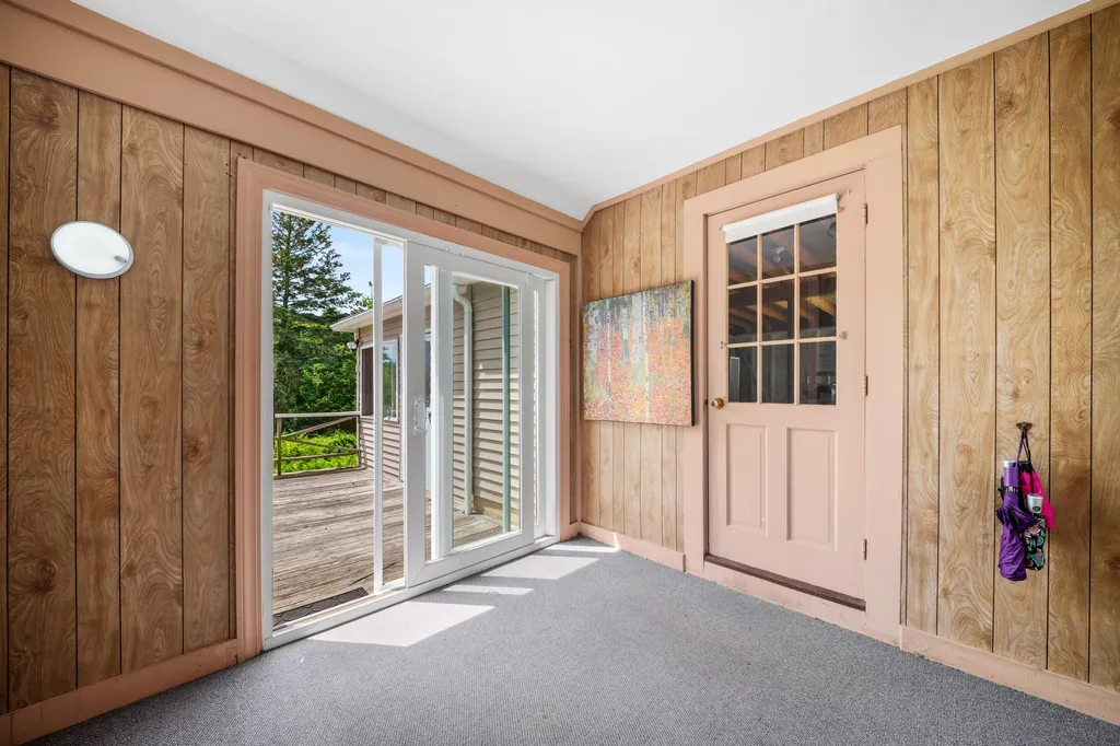 157 Old Road Eliot ME 03903
