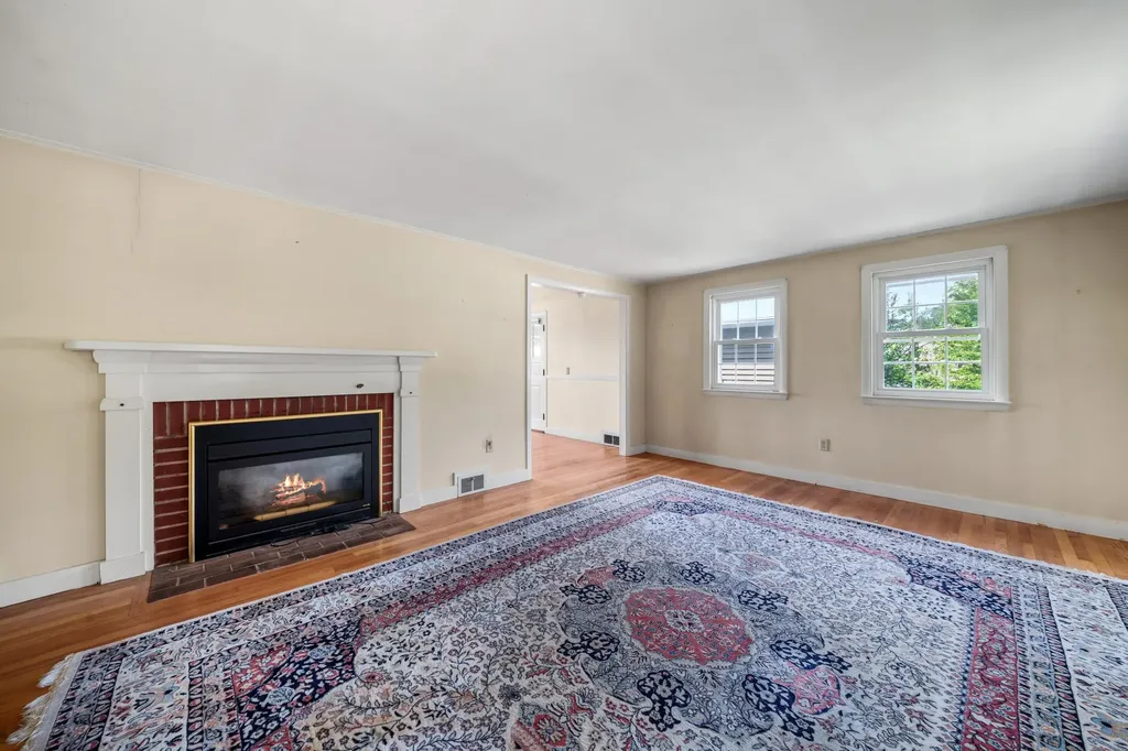 157 Old Road Eliot ME 03903