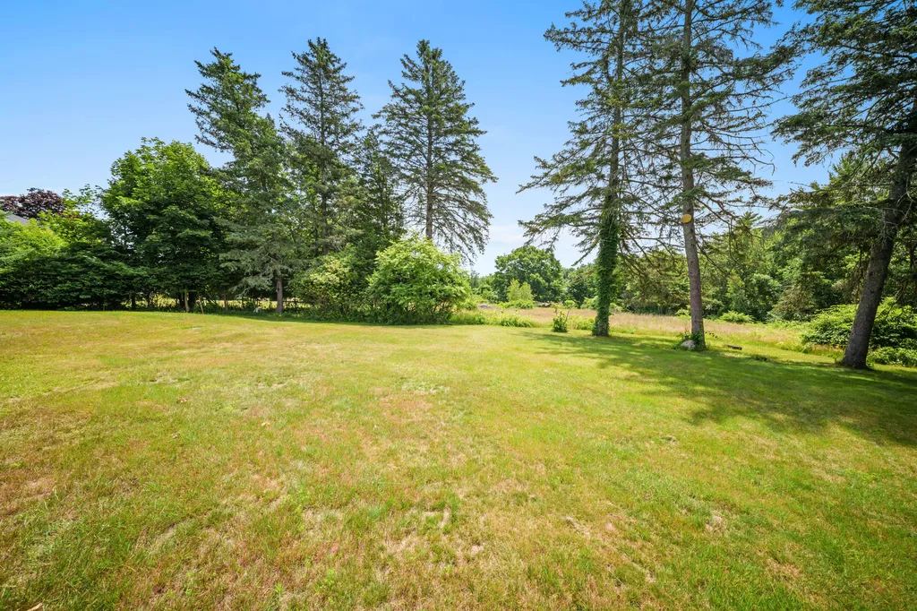 157 Old Road Eliot ME 03903