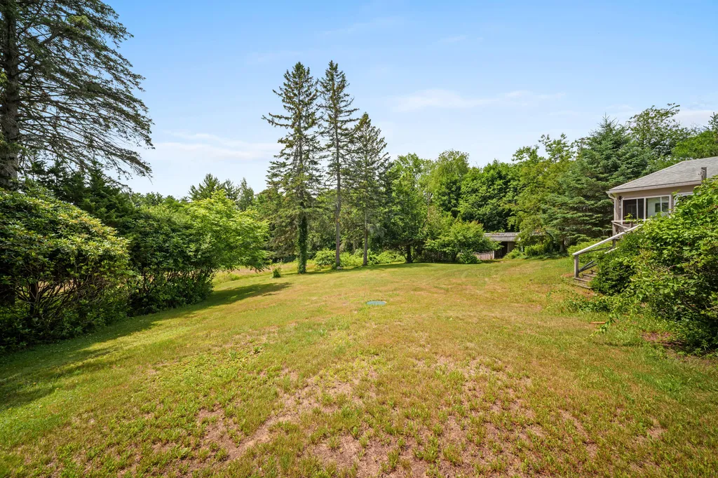 157 Old Road Eliot ME 03903
