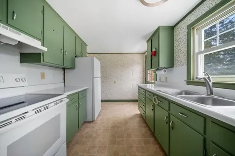 157 Old Road Eliot ME 03903