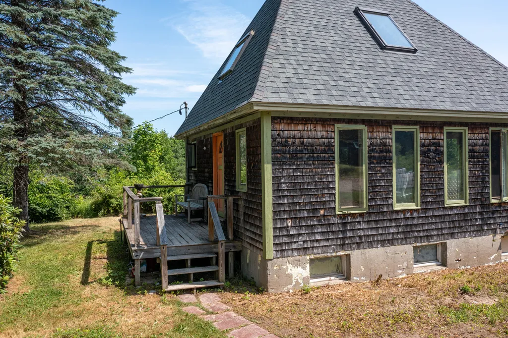 416 Lincolnville Avenue Belfast ME 04915