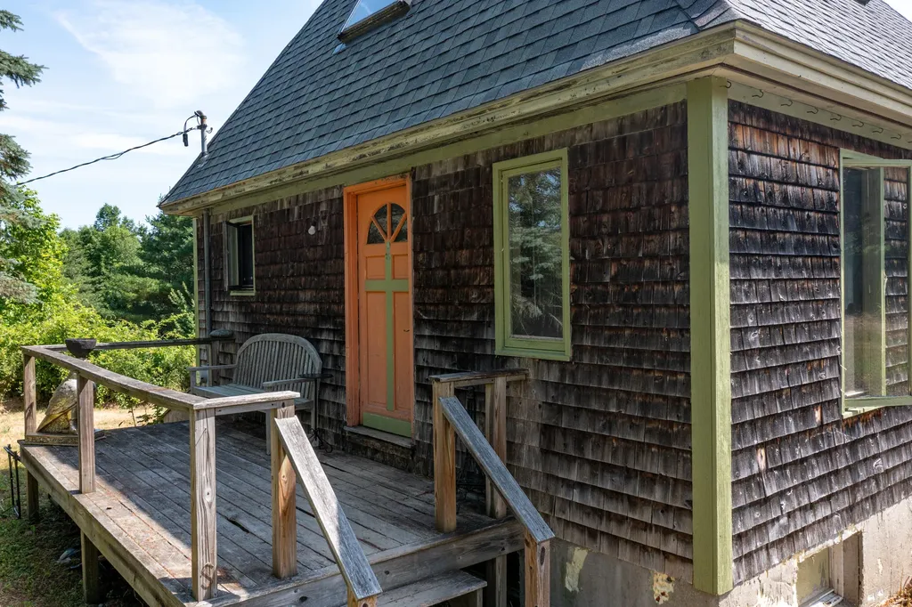 416 Lincolnville Avenue Belfast ME 04915