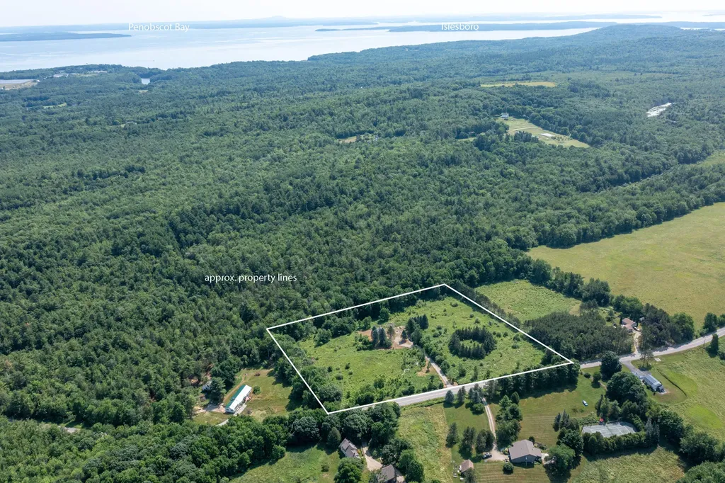 416 Lincolnville Avenue Belfast ME 04915