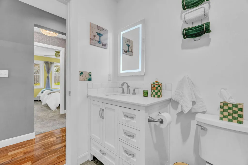 7 Hodgdon Lane Boothbay ME 04537