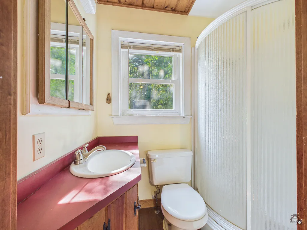 66 Marr Lane Oxford ME 04270