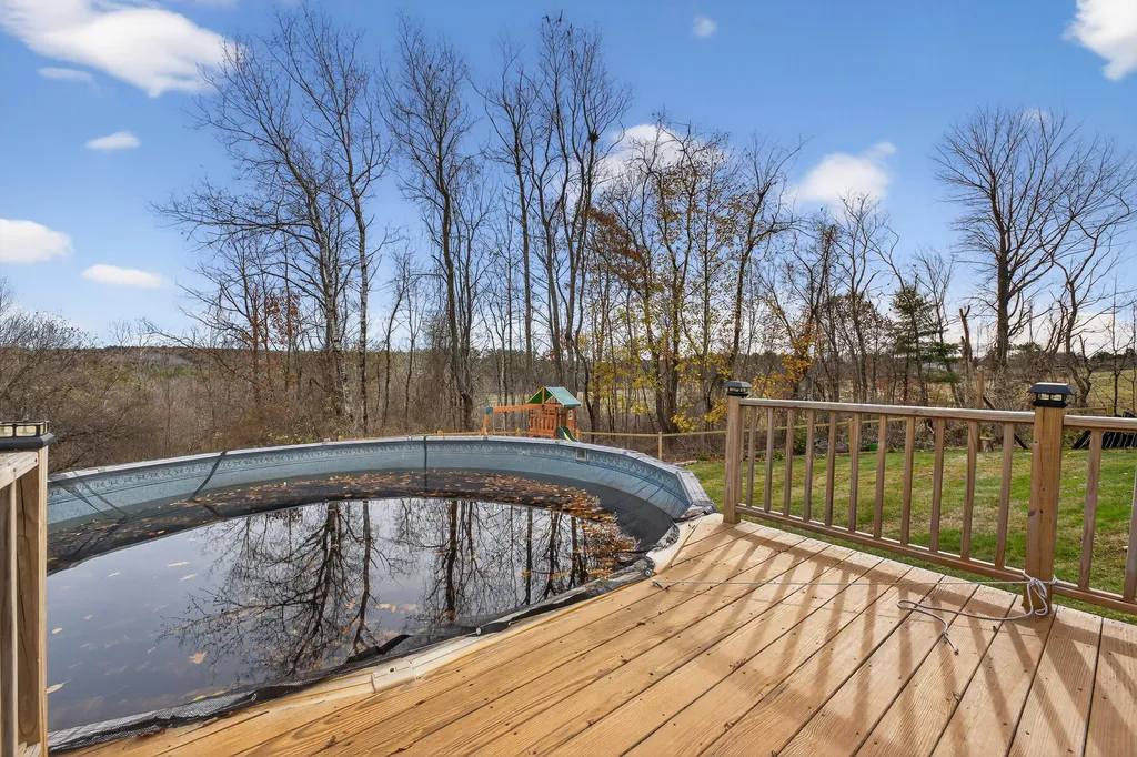 1653 Augusta Road Bowdoin ME 04287