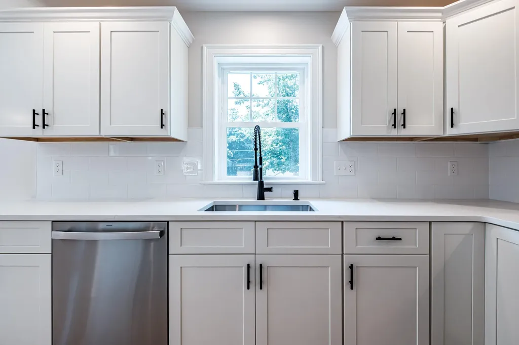 49 O'neil Street South Portland ME 04106