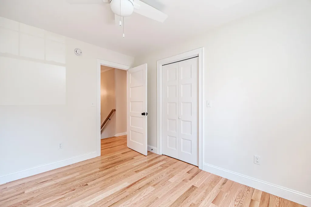 49 O'neil Street South Portland ME 04106