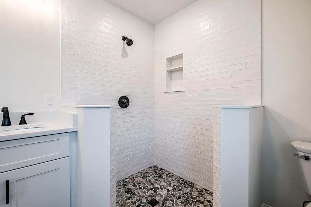 49 O'neil Street South Portland ME 04106