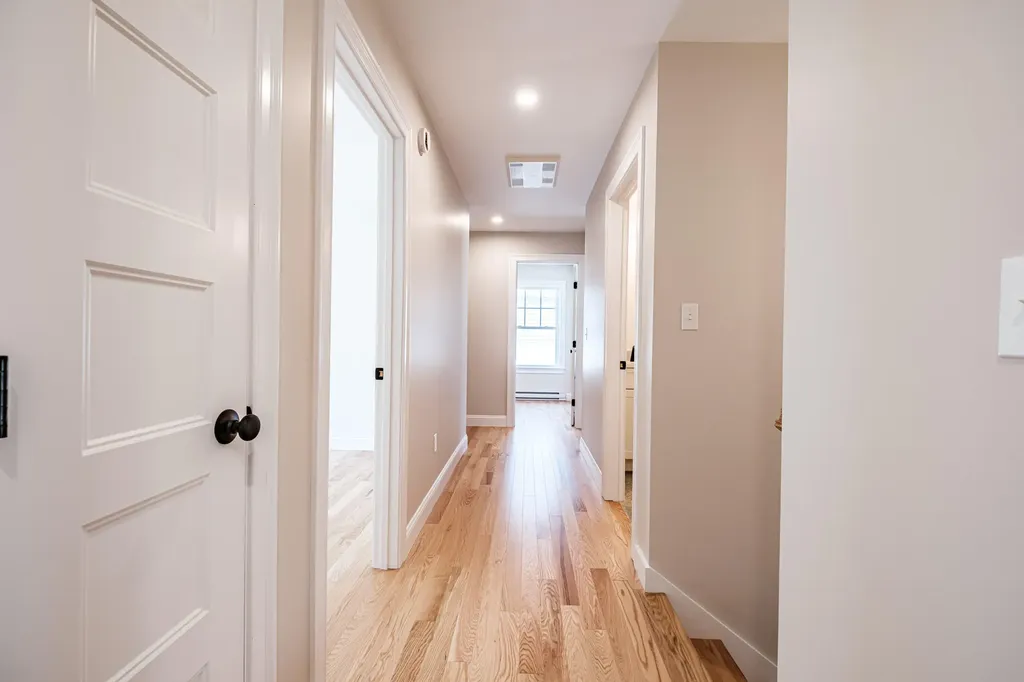 49 O'neil Street South Portland ME 04106
