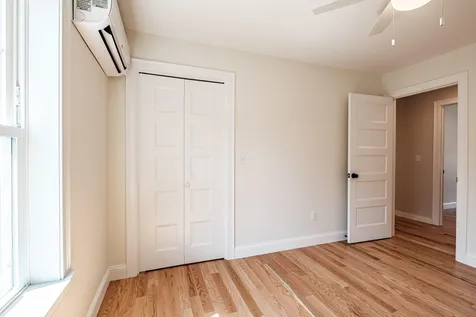 49 O'neil Street South Portland ME 04106