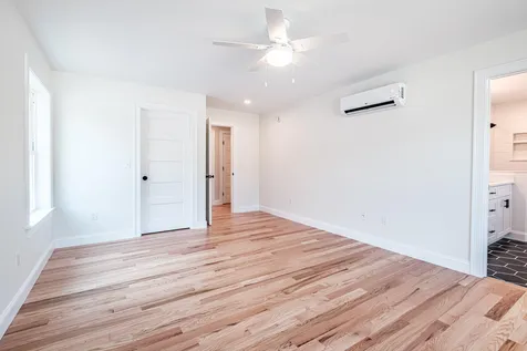 49 O'neil Street South Portland ME 04106