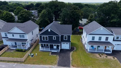 49 O'neil Street South Portland ME 04106