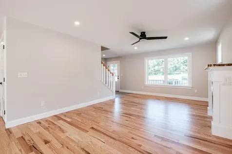 49 O'neil Street South Portland ME 04106