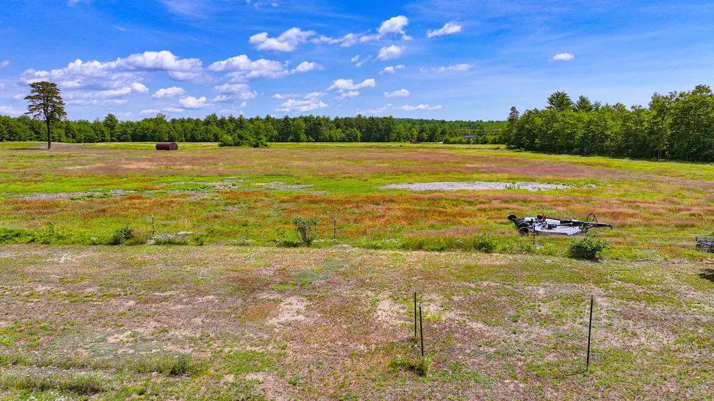 69 Skeetfield Road Oxford ME 04270