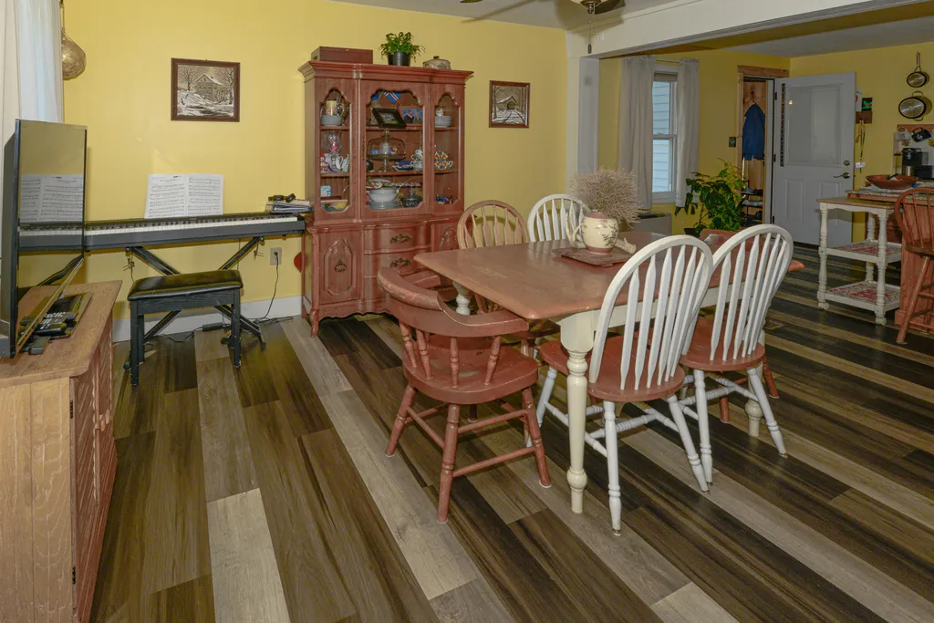 69 Skeetfield Road Oxford ME 04270