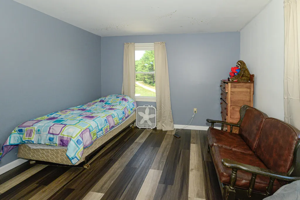 69 Skeetfield Road Oxford ME 04270