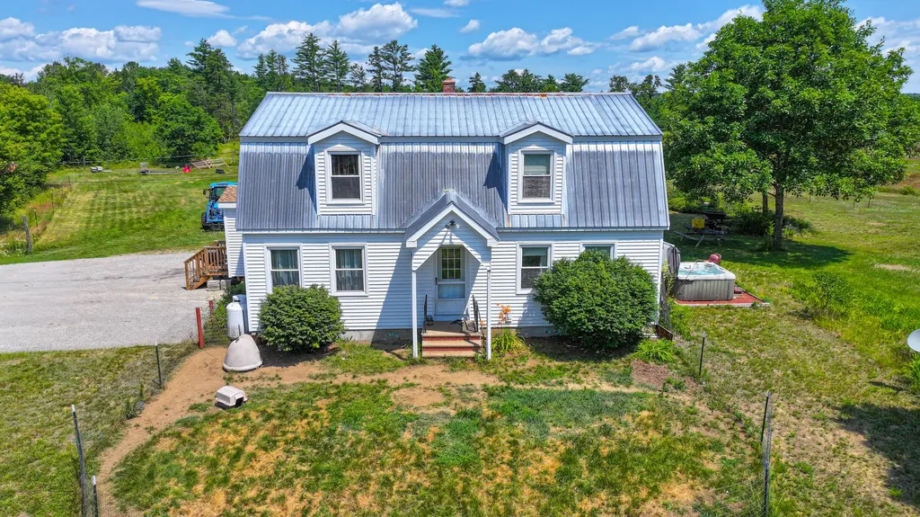 69 Skeetfield Road Oxford ME 04270