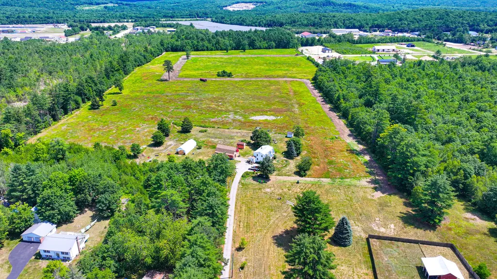 69 Skeetfield Road Oxford ME 04270