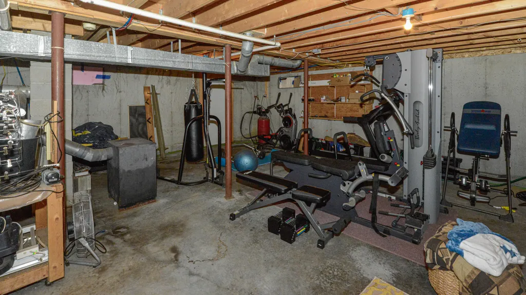 69 Skeetfield Road Oxford ME 04270