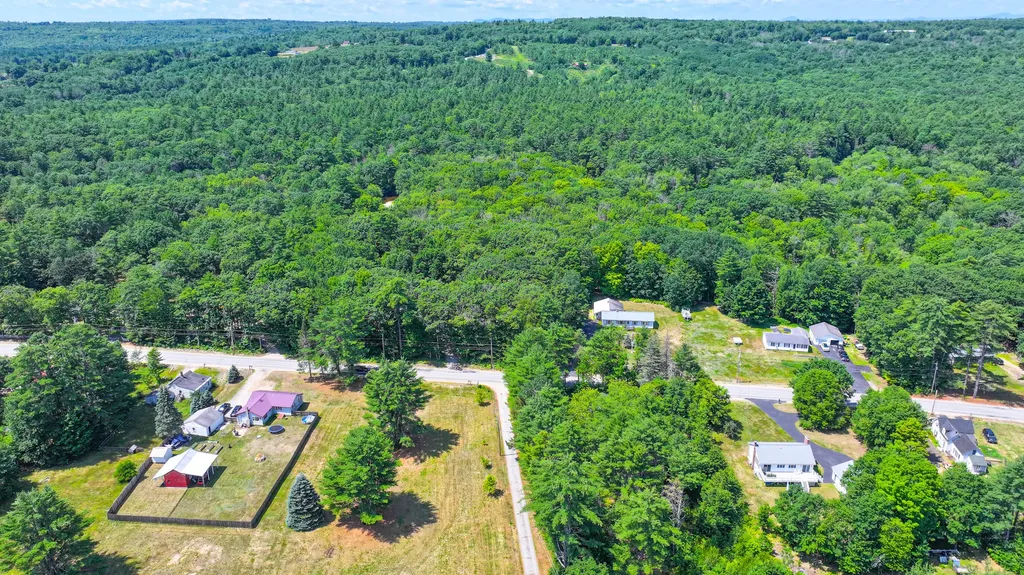69 Skeetfield Road Oxford ME 04270