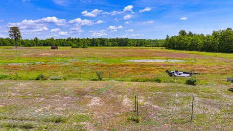 69 Skeetfield Road Oxford ME 04270