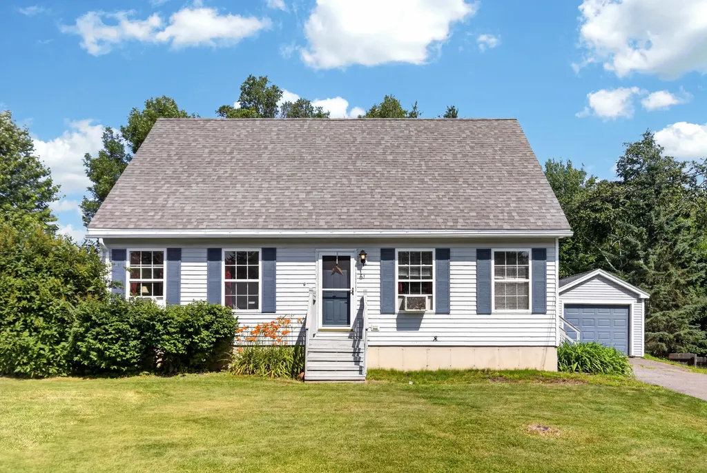61 Sunny Hollow Place Bangor ME 04401